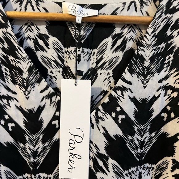 $209 PARKER Arcus Black & White Chiffon Blouse Layered Hem Size Large Brand New - Picture 3 of 6